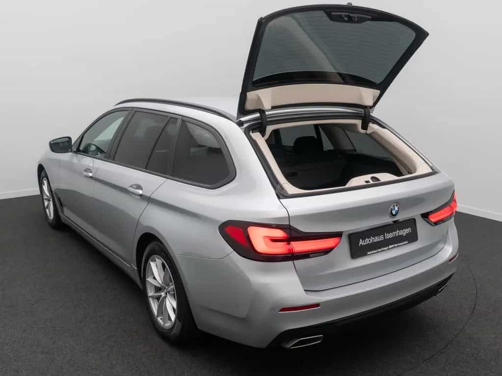 BMW 5 Series d Kamera DAB 4xKlima Alarm GeschwindigReg 10/2020-photo-12