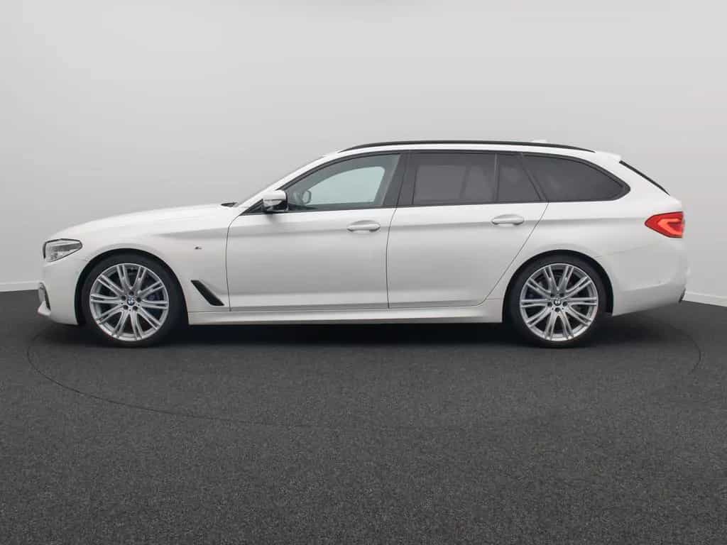 BMW 5 Series 530d M Sport 360°Komfort Panorama HUD DAB 20Zoll 12/2019-photo-10