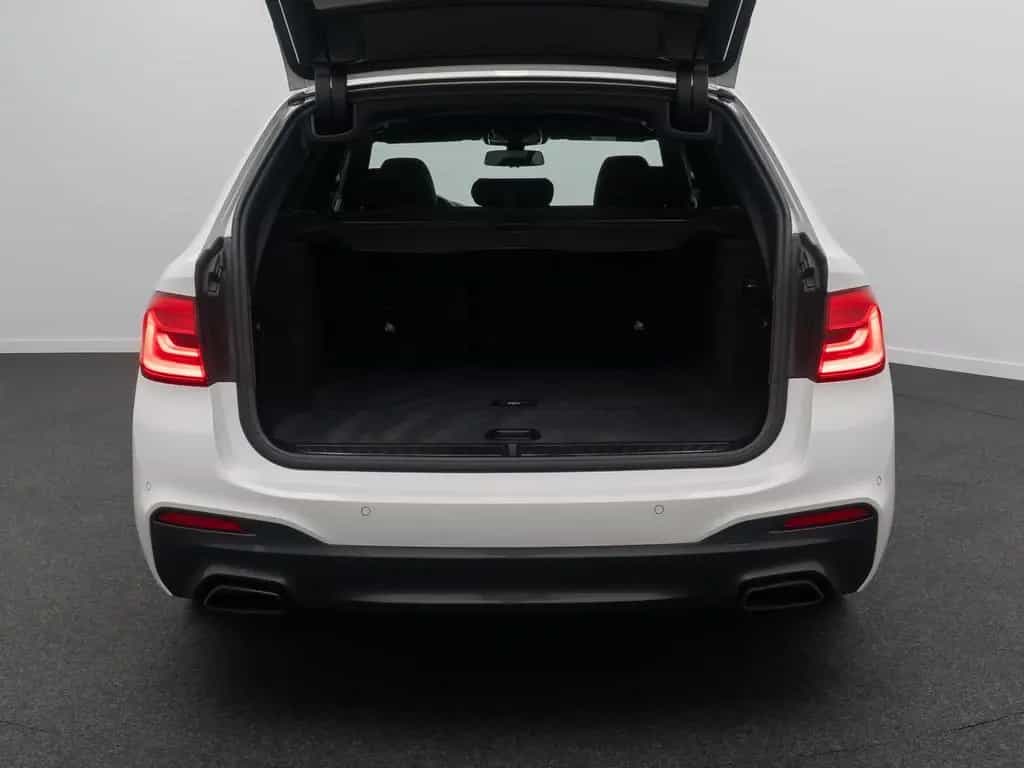 BMW 5 Series 530d M Sport 360°Komfort Panorama HUD DAB 20Zoll 12/2019-photo-13