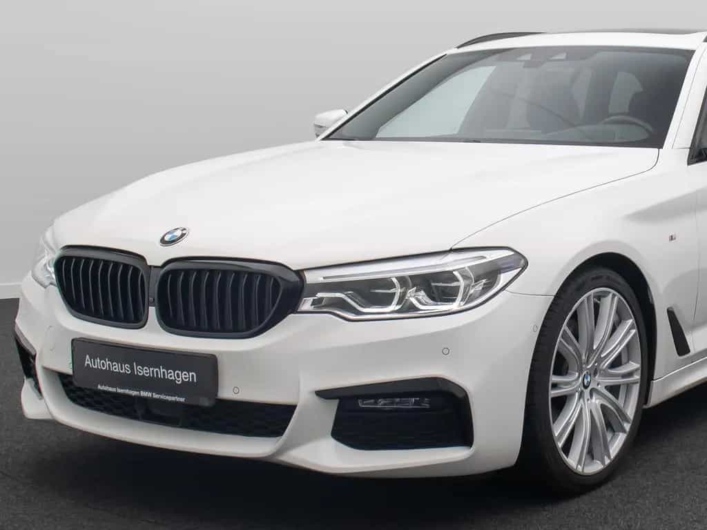 BMW 5 Series 530d M Sport 360°Komfort Panorama HUD DAB 20Zoll 12/2019-photo-17