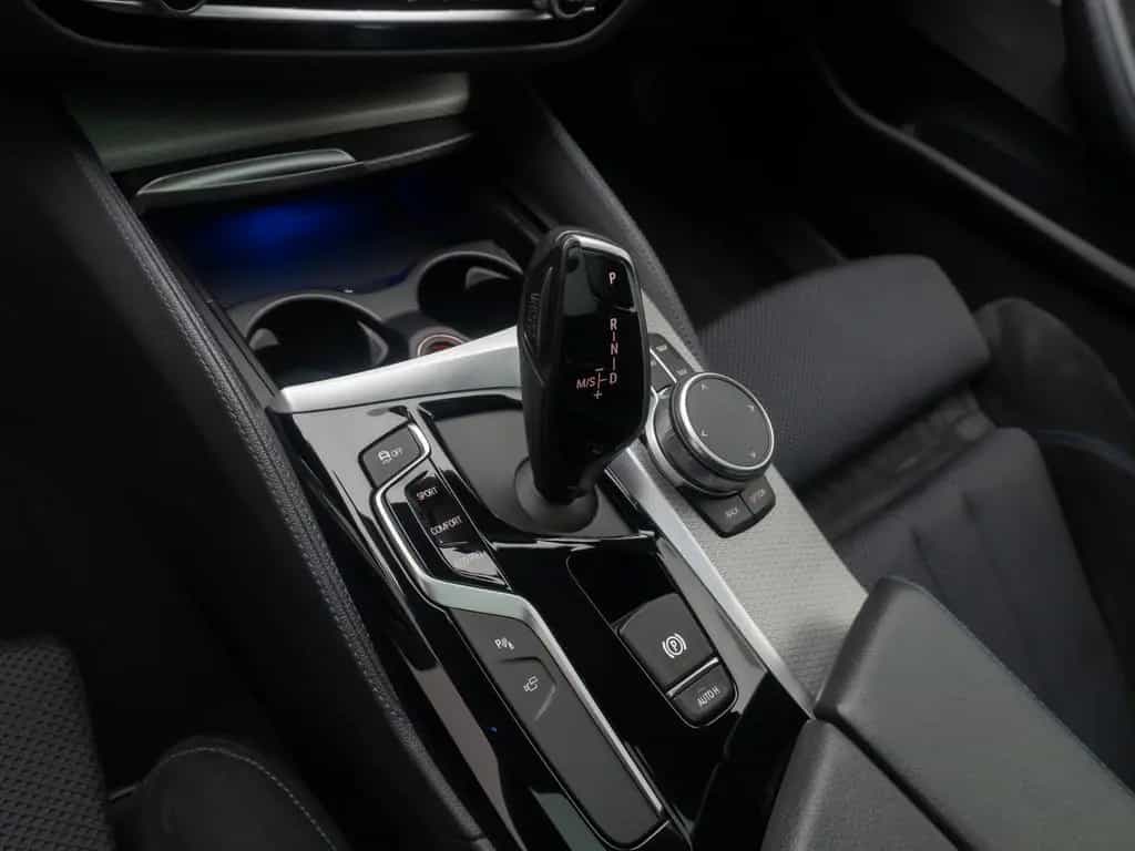 BMW 5 Series 530d M Sport 360°Komfort Panorama HUD DAB 20Zoll 12/2019-photo-22