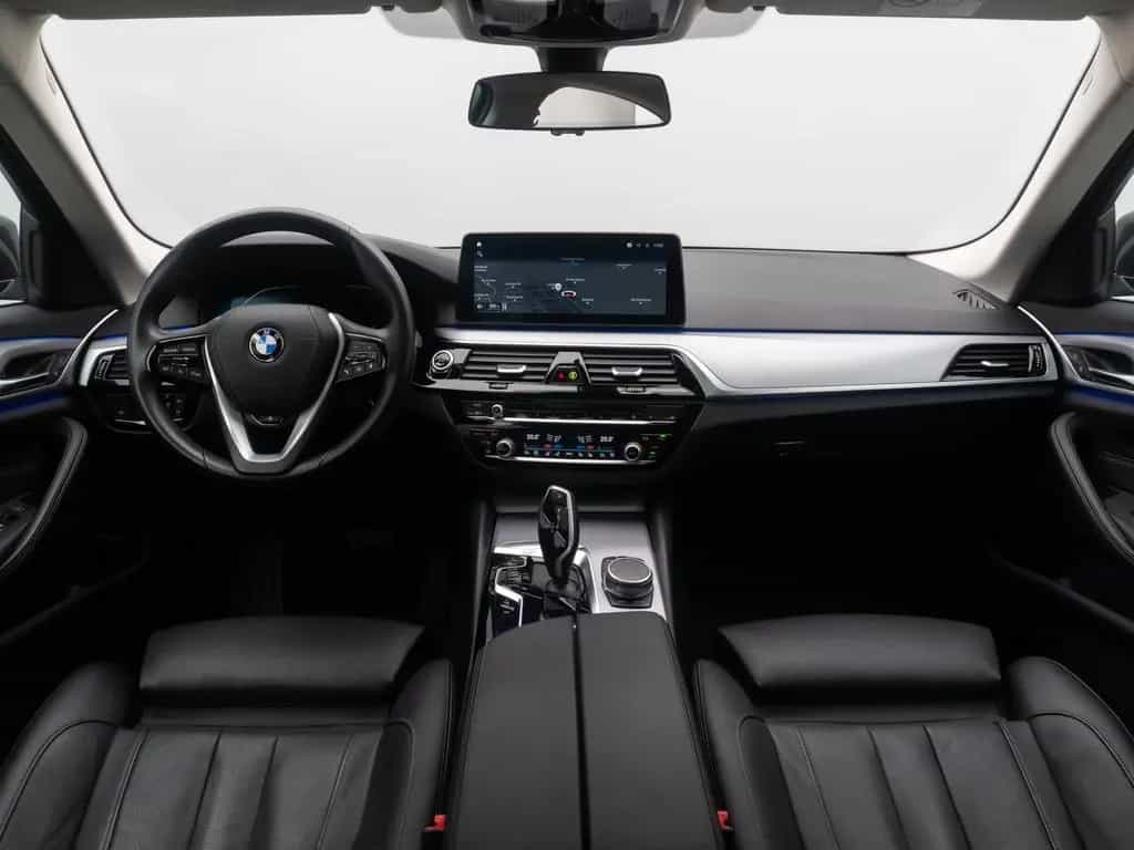 BMW 5 Series d xD 360°Glasdach Laser HUD DAB HiFi SoftCl 04/2021-photo-38