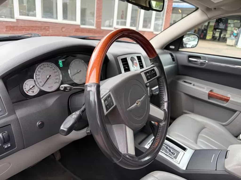 Chrysler 300C Touring 5.7 V8 HEMI AWD*HU.AU 5.27! 11/2006-photo-9