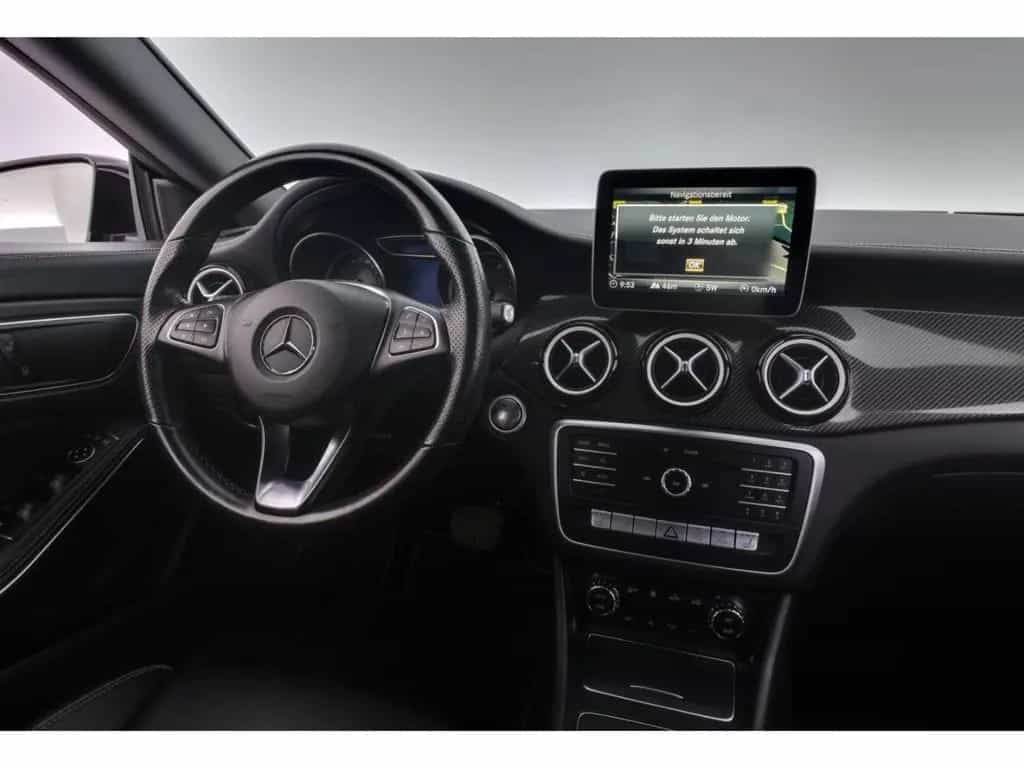 Mercedes-Benz CLA 200 Shooting Brake 7G-DCT Urban+LED+AHK+NAVI 10/2018-photo-11