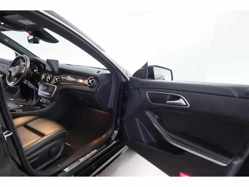 Mercedes-Benz CLA 200 Shooting Brake 7G-DCT Urban+LED+AHK+NAVI 10/2018-photo-20