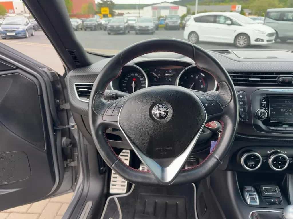 Alfa Romeo Giulietta 1.4 TB 16V Super (2016 -- ) LED*PDC 07/2016-photo-9