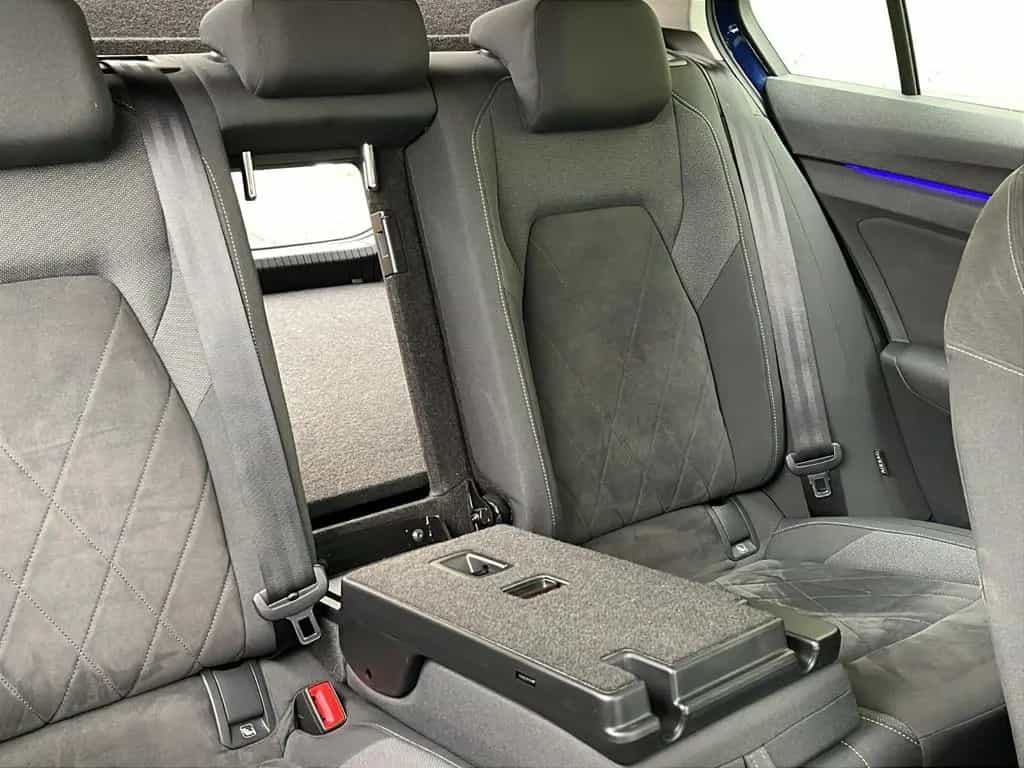 Volkswagen Golf 1,5 eTSI AUTOM PANORA ACC SCHECKHE GARANTIE 03/2020-photo-24