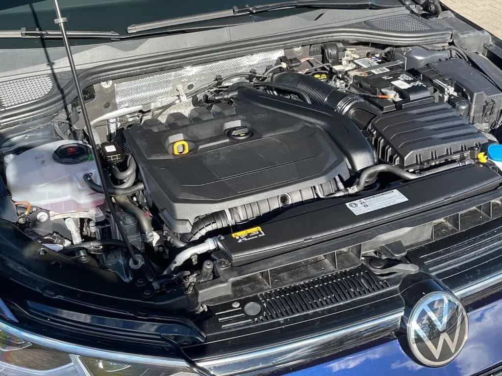 Volkswagen Golf 1,5 eTSI AUTOM PANORA ACC SCHECKHE GARANTIE 03/2020-photo-29