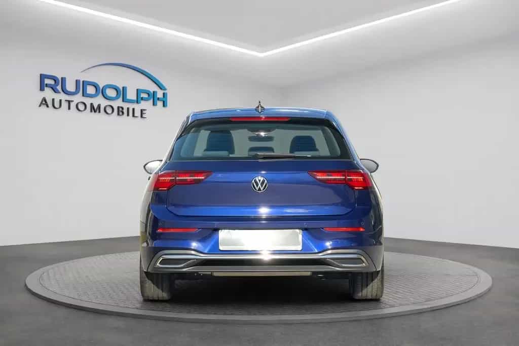 Volkswagen Golf 1,5 eTSI AUTOM PANORA ACC SCHECKHE GARANTIE 03/2020-photo-5
