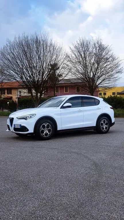 Alfa Romeo Stelvio 2.2 TD 190 CV Super AT8 Q4 12/2022-photo-11