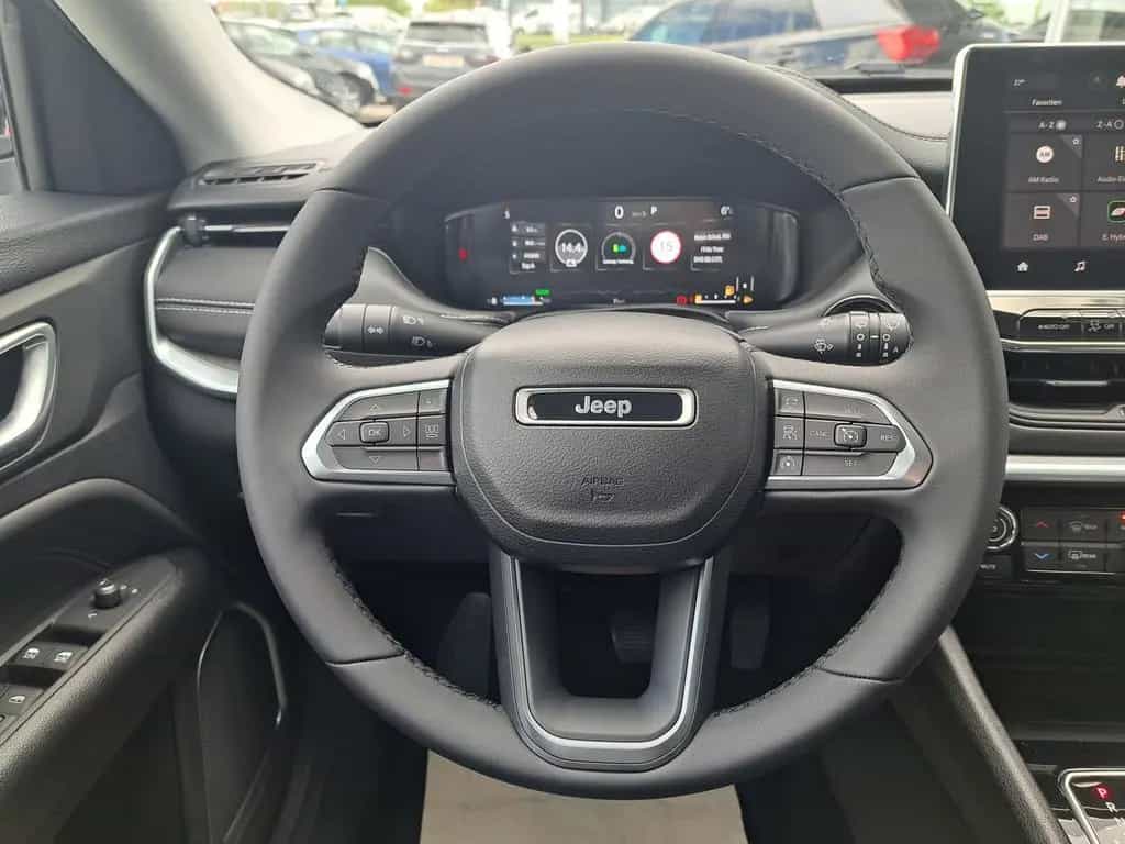 Jeep Compass LIMITED+ 1.5 e-Hybrid PANODACH 19"ALU 01/2023-photo-11