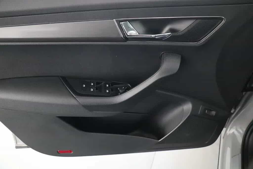 Skoda Karoq STYLE 1.5TSI ANHÄNGERKUPPLUNG+VARIOFLEX 05/2019-photo-9