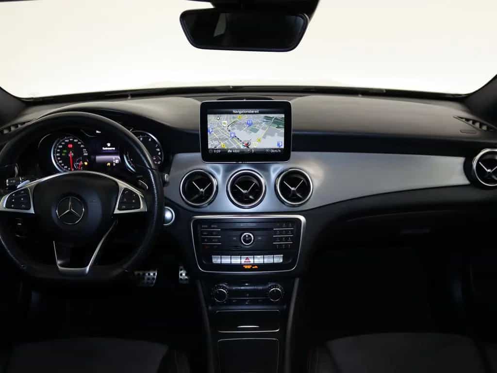 Mercedes-Benz GLA 250 AMG Line SITZHEIZUNG KLIMA 12/2019-photo-12