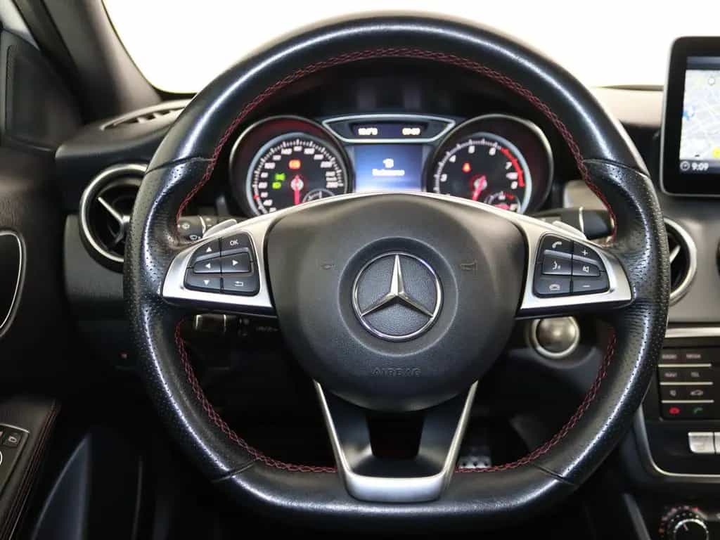 Mercedes-Benz GLA 250 AMG Line SITZHEIZUNG KLIMA 12/2019-photo-13