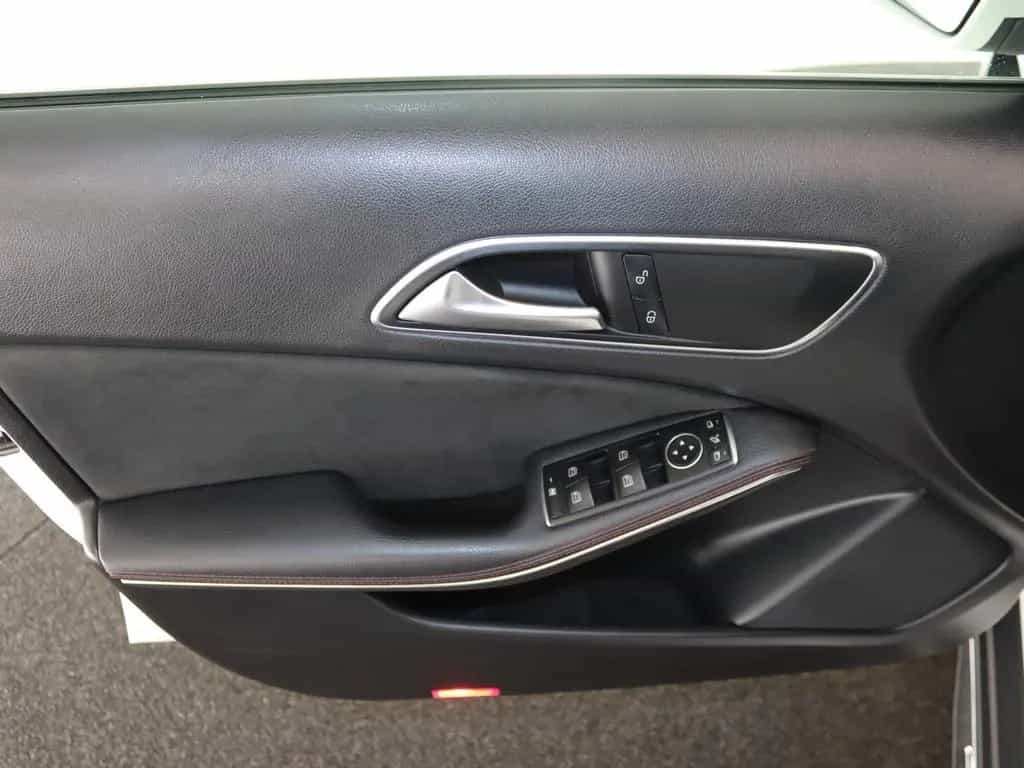 Mercedes-Benz GLA 250 AMG Line SITZHEIZUNG KLIMA 12/2019-photo-17