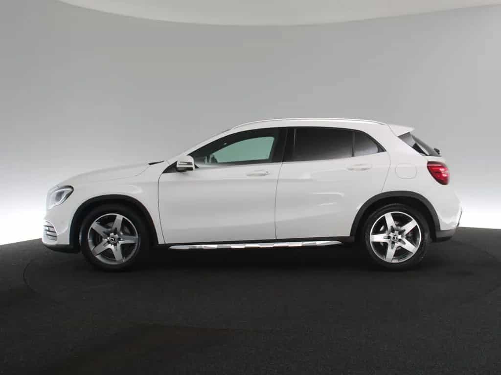 Mercedes-Benz GLA 250 AMG Line SITZHEIZUNG KLIMA 12/2019-photo-21