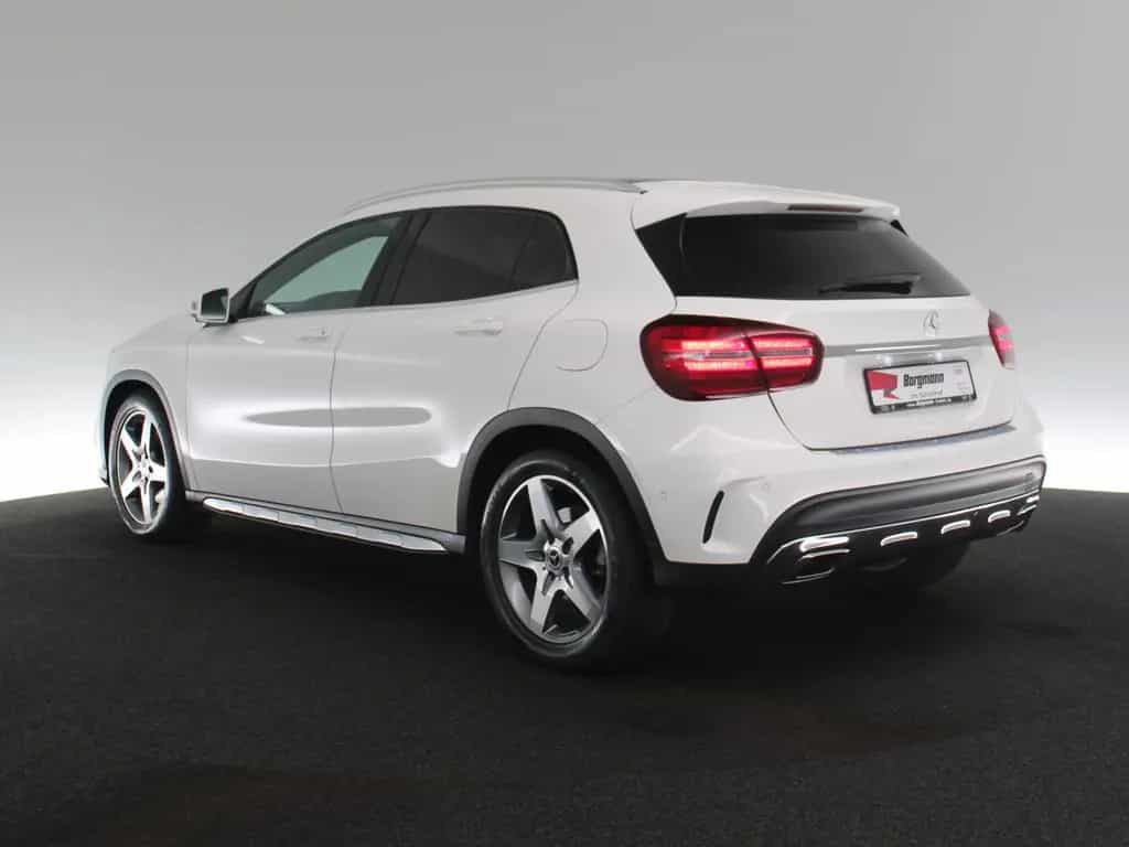 Mercedes-Benz GLA 250 AMG Line SITZHEIZUNG KLIMA 12/2019-photo-4