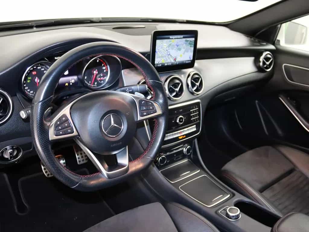 Mercedes-Benz GLA 250 AMG Line SITZHEIZUNG KLIMA 12/2019-photo-9