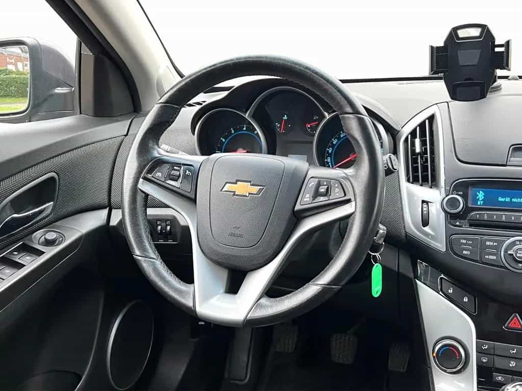 Chevrolet Cruze Station Wagon LT*Nur 77.TKM*PDC*Scheckheft 11/2012-photo-18