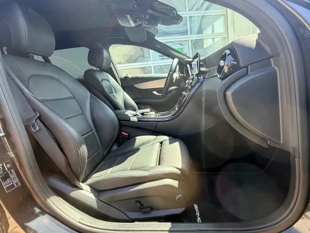 Mercedes-Benz C 180 T AMG Line *AHK*PANO*LEDER* 01/2021-photo-32