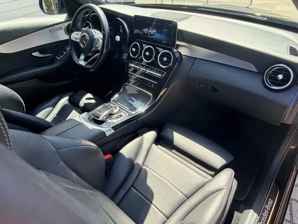Mercedes-Benz C 180 T AMG Line *AHK*PANO*LEDER* 01/2021-photo-33
