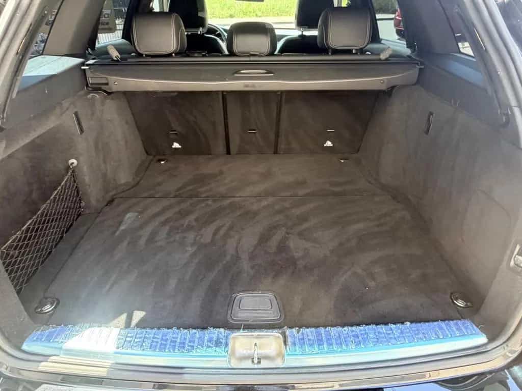 Mercedes-Benz C 180 T AMG Line *AHK*PANO*LEDER* 01/2021-photo-36