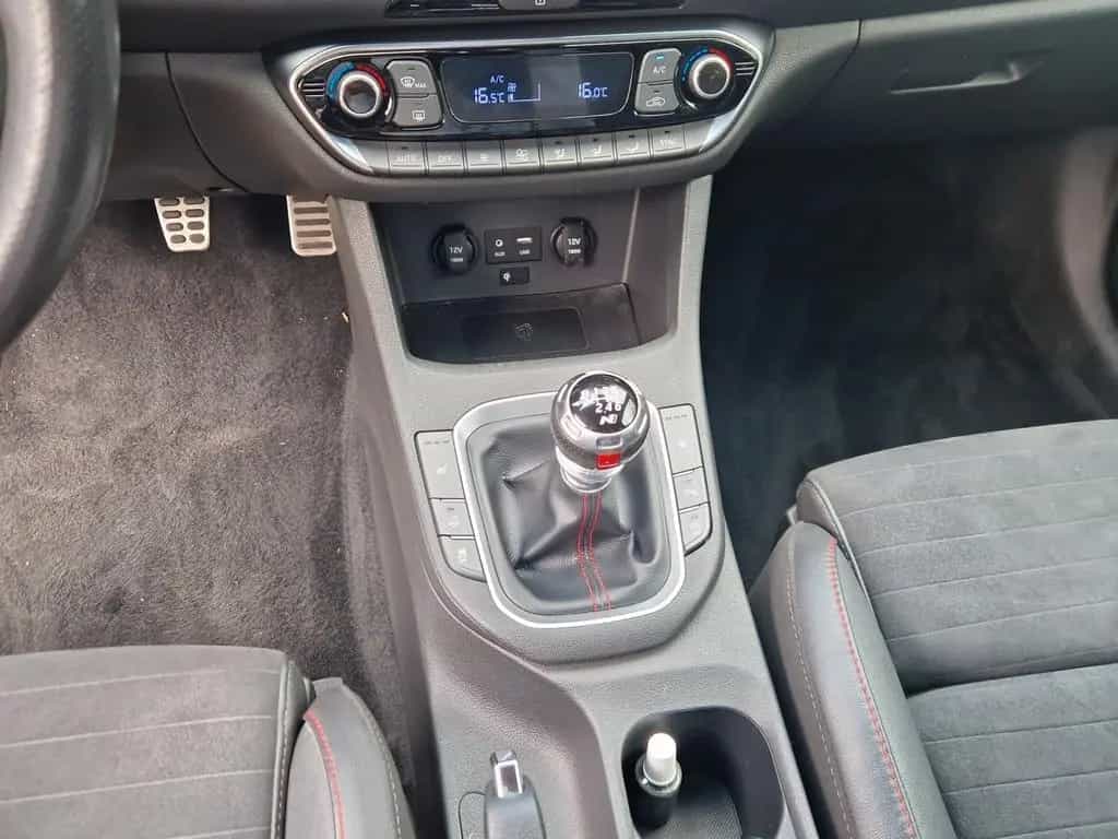 Hyundai i30 Fastback 2.0 T-GDI N Performance KAM SHZ NAV 03/2019-photo-14