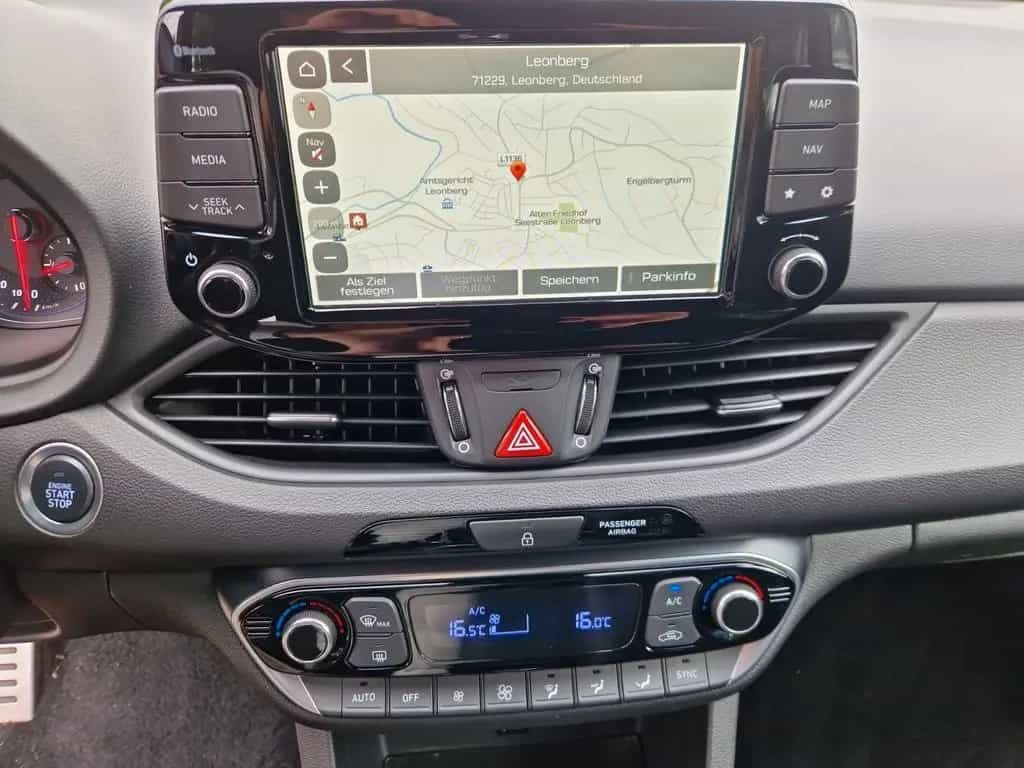 Hyundai i30 Fastback 2.0 T-GDI N Performance KAM SHZ NAV 03/2019-photo-18