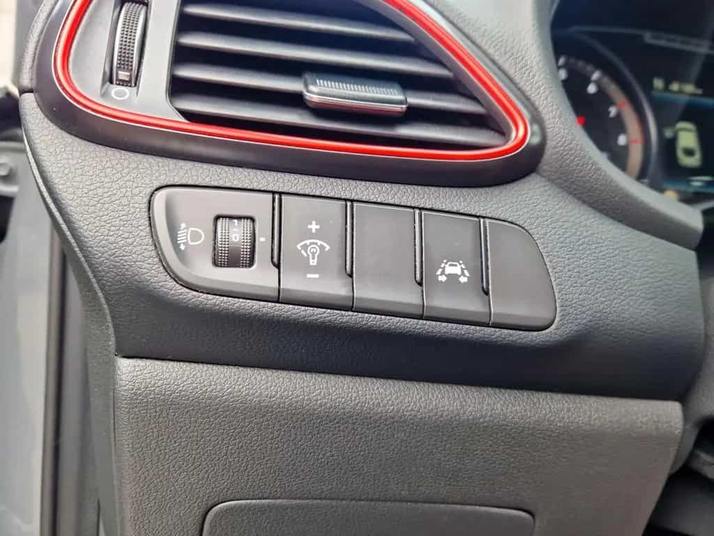 Hyundai i30 Fastback 2.0 T-GDI N Performance KAM SHZ NAV 03/2019-photo-21