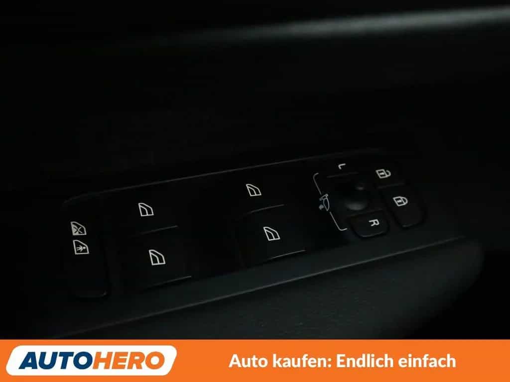 Volvo XC40 2.0 D3 Inscription 2WD Aut.*NAV*LED*ACC*CAM 04/2020-photo-27