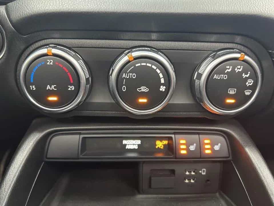 Mazda MX-5 2.0l "Selection" "ACT-P" 184PS "BOSE" 04/2020-photo-21