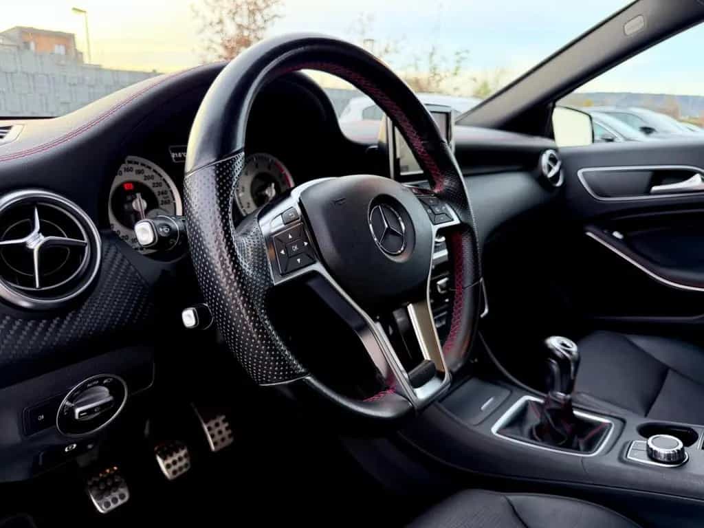 Mercedes-Benz A-Class / AMG LINE / NAVI / PDC / LEDER / GARANTIE 05/2015-photo-9