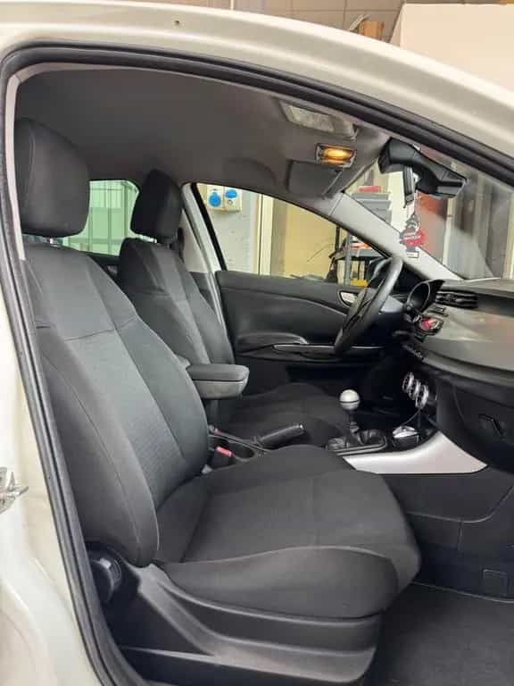 Alfa Romeo Giulietta 1.6 JTDm-2 105 CV Distincti 03/2010-photo-11