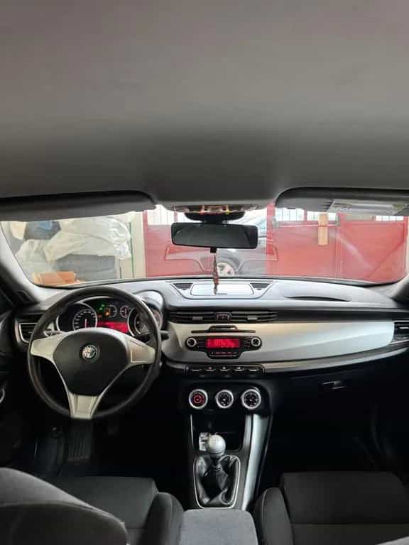 Alfa Romeo Giulietta 1.6 JTDm-2 105 CV Distincti 03/2010-photo-13