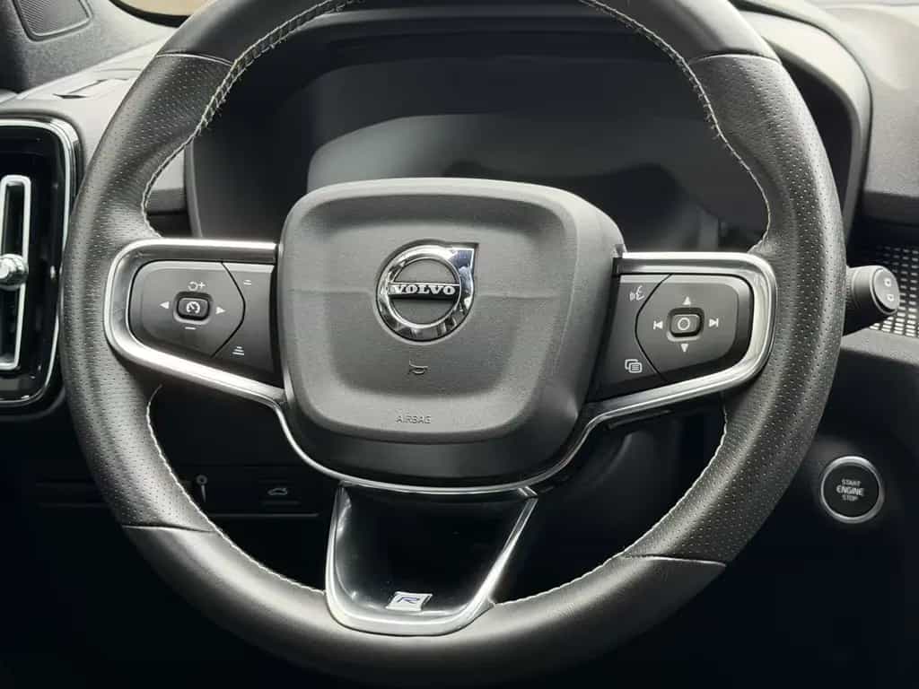 Volvo XC40 R Design AWD LED Navi VirtuelCockit Sensus 10/2018-photo-17