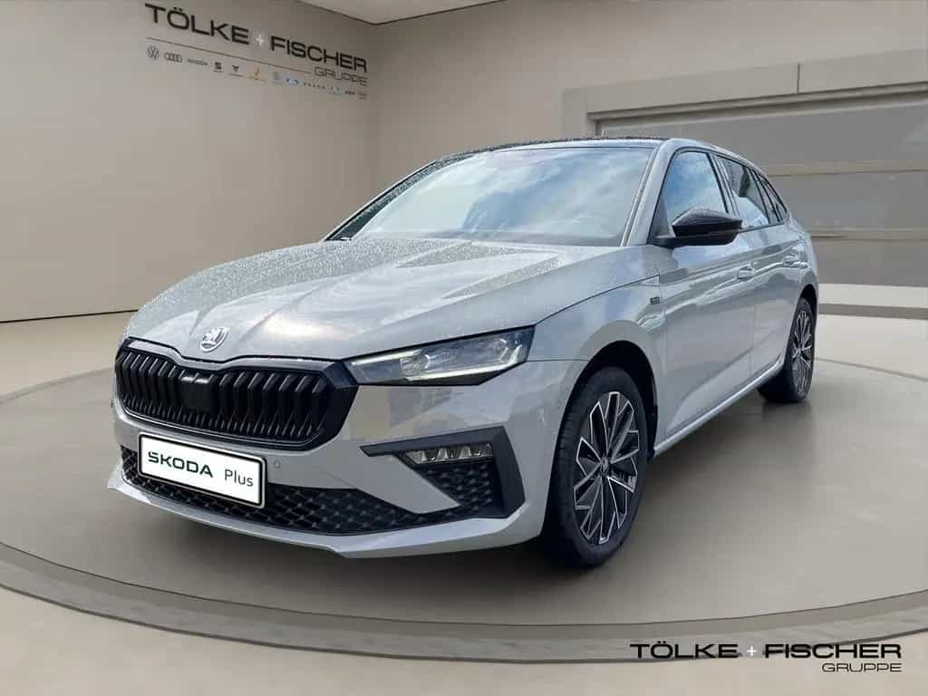 Skoda Scala 1.0 TSI Selection Pano AUT Navi Pano LED 09/2025-photo-1