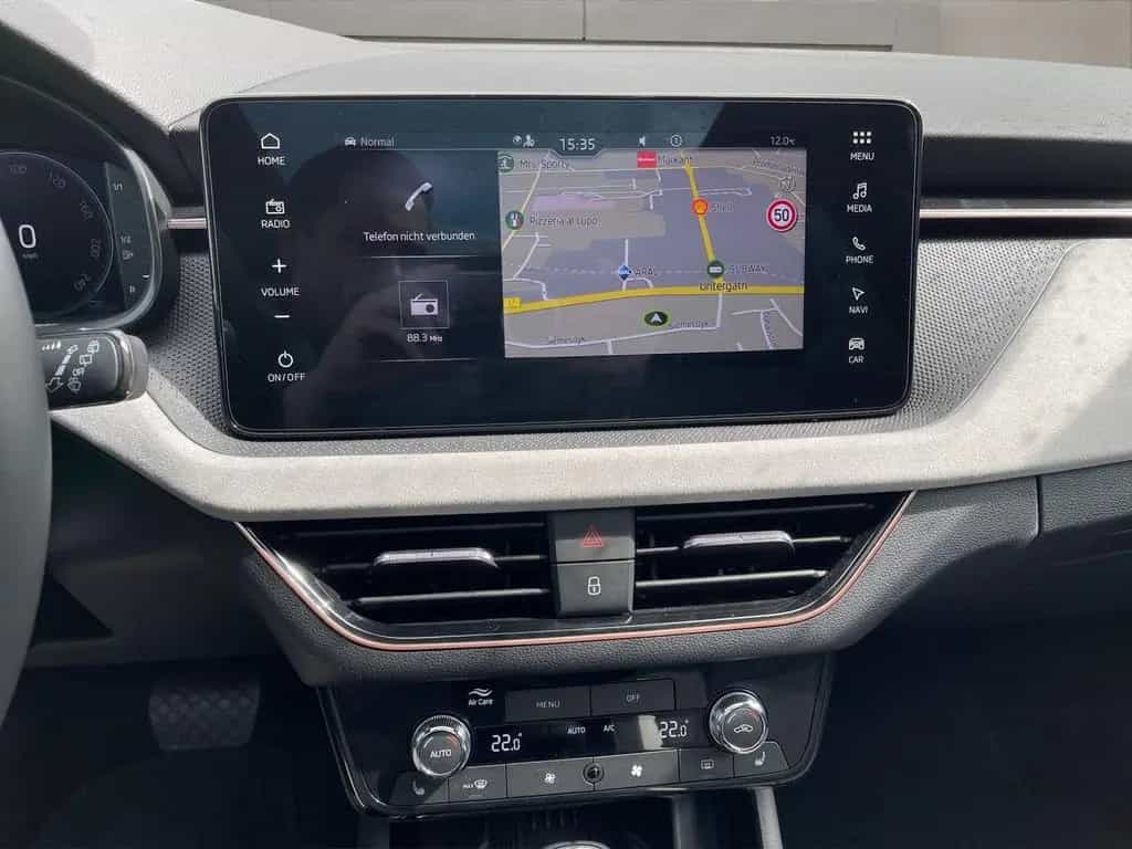 Skoda Scala 1.0 TSI Selection Pano AUT Navi Pano LED 09/2025-photo-11