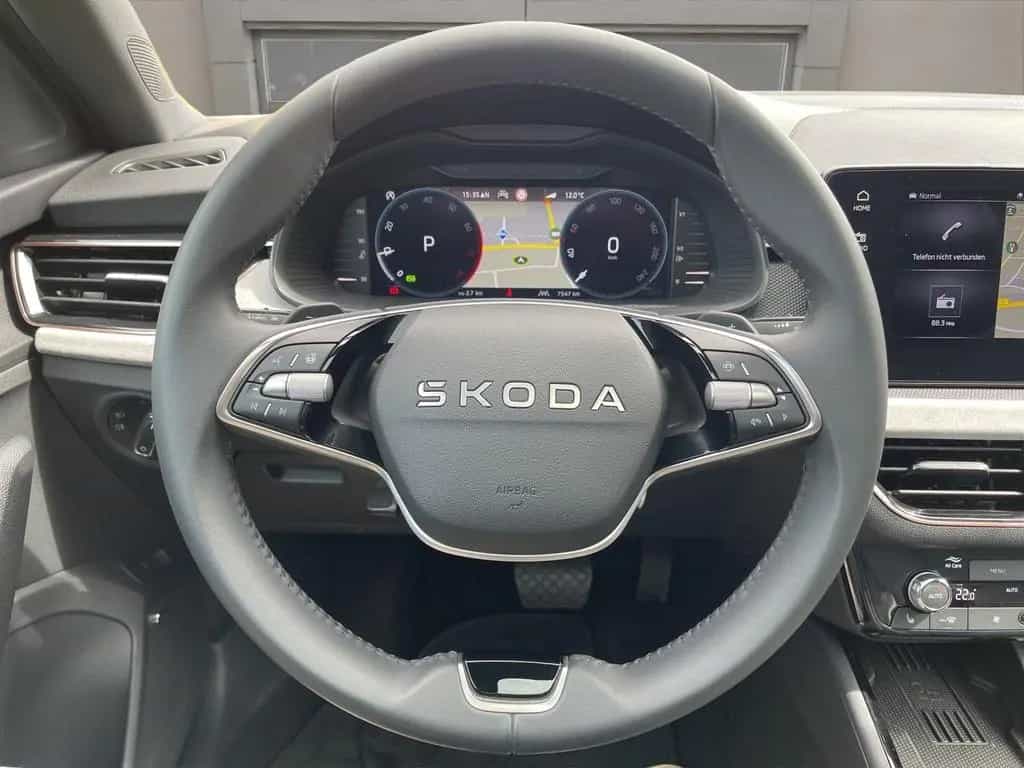 Skoda Scala 1.0 TSI Selection Pano AUT Navi Pano LED 09/2025-photo-9