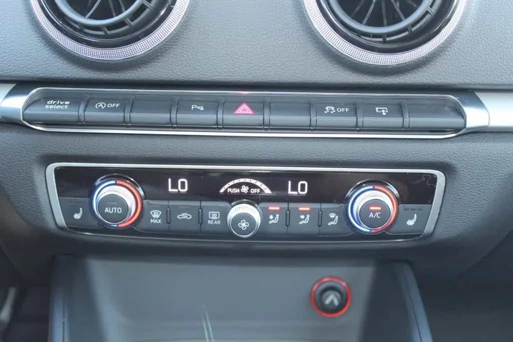 Audi A3 ambition 05/2015-photo-16