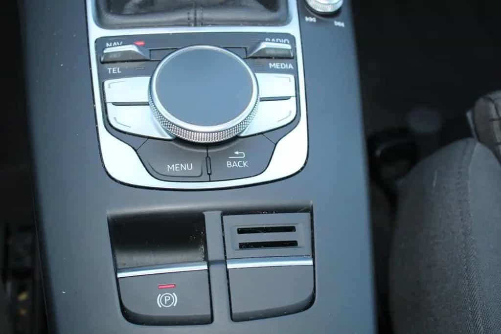 Audi A3 ambition 05/2015-photo-17
