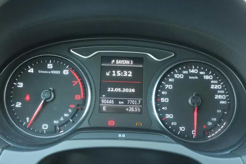 Audi A3 ambition 05/2015-photo-9