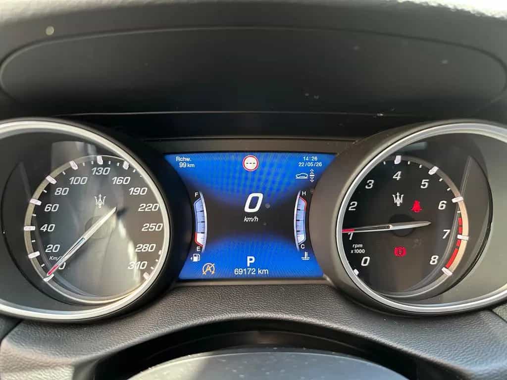 Maserati Levante Q4 Deutsch! 1.Hand Scheckheft! 360° Luft 03/2018-photo-20