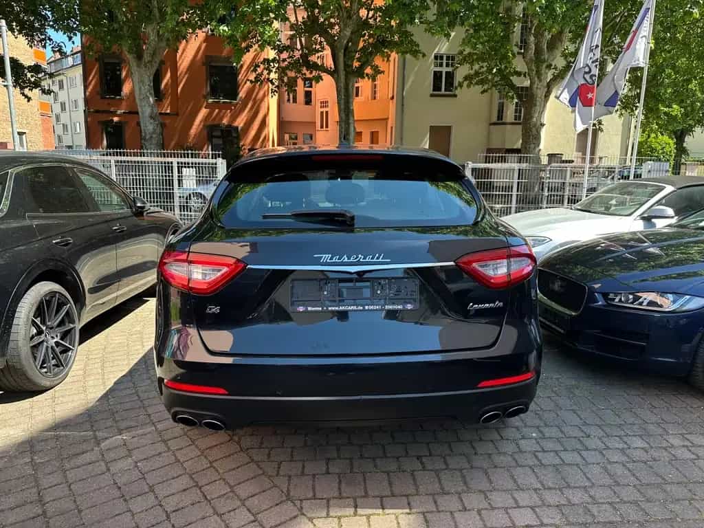 Maserati Levante Q4 Deutsch! 1.Hand Scheckheft! 360° Luft 03/2018-photo-4