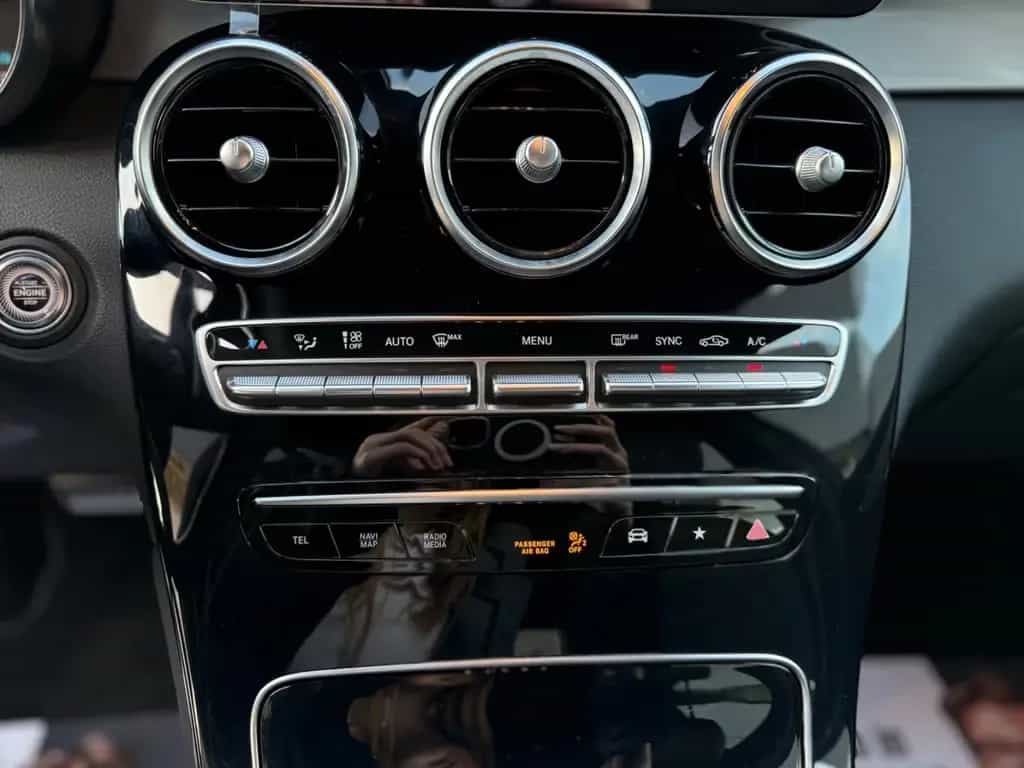 Mercedes-Benz GLC 200 *AMG LINE*LED*NAVI 12/2019-photo-16