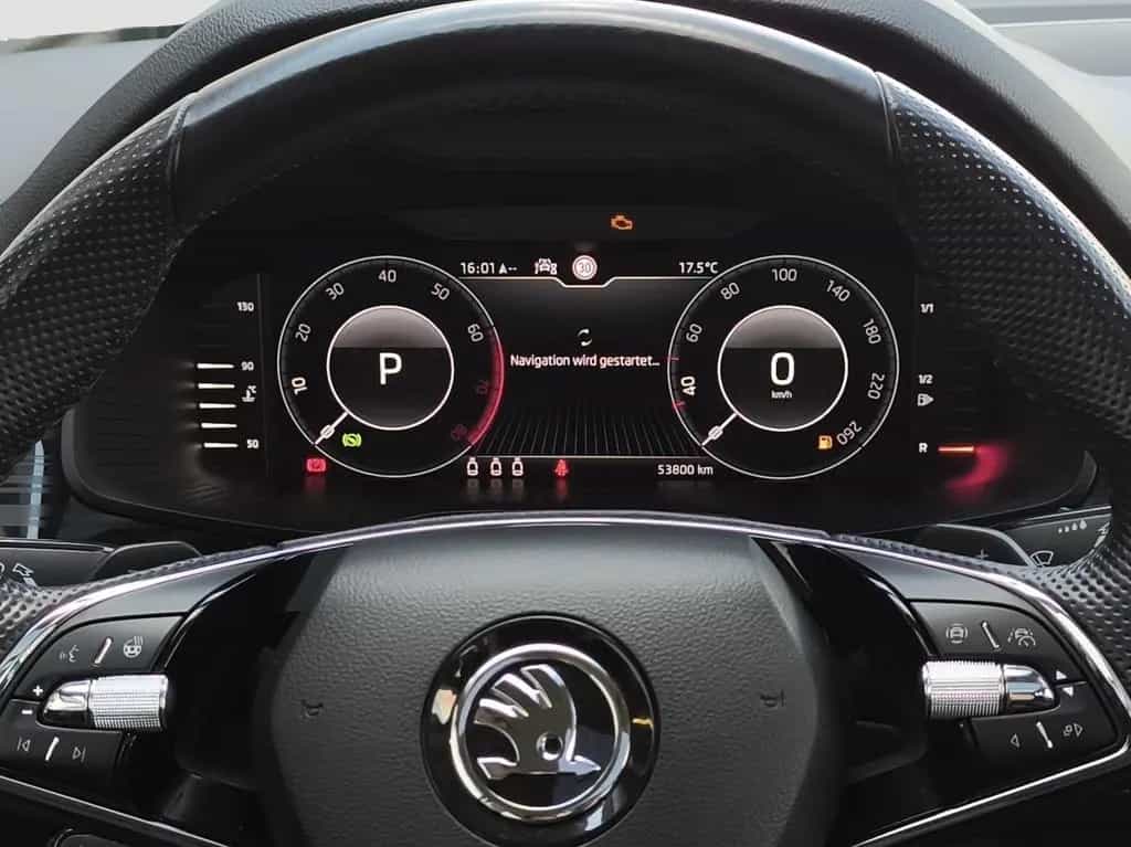 Skoda Kodiaq 2.0 TSI DSG 4x4 Drive 125 AHK NAVI PANO R 04/2021-photo-14