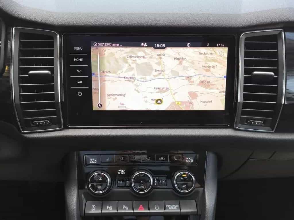 Skoda Kodiaq 2.0 TSI DSG 4x4 Drive 125 AHK NAVI PANO R 04/2021-photo-19
