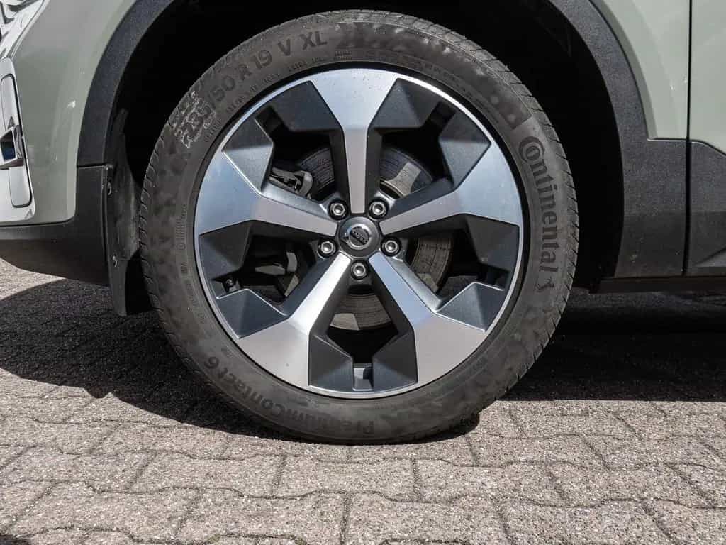 Volvo XC40 Ultimate Dark AWD AHK Leder Digitales Cockp 03/2023-photo-5
