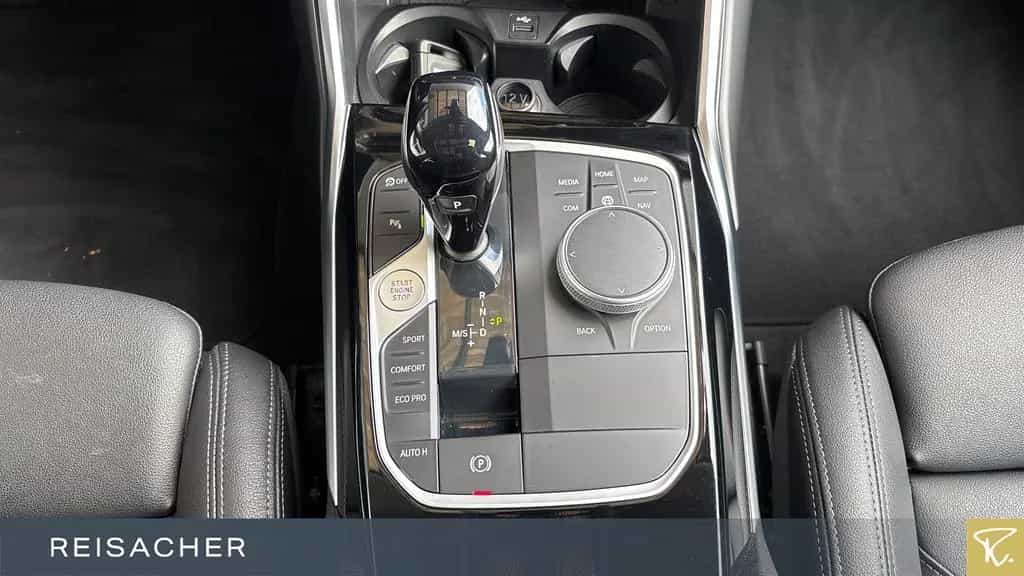 BMW 320 d A xDrive Lim Luxury-Line,GSD,AHK,LCProf 08/2021-photo-10