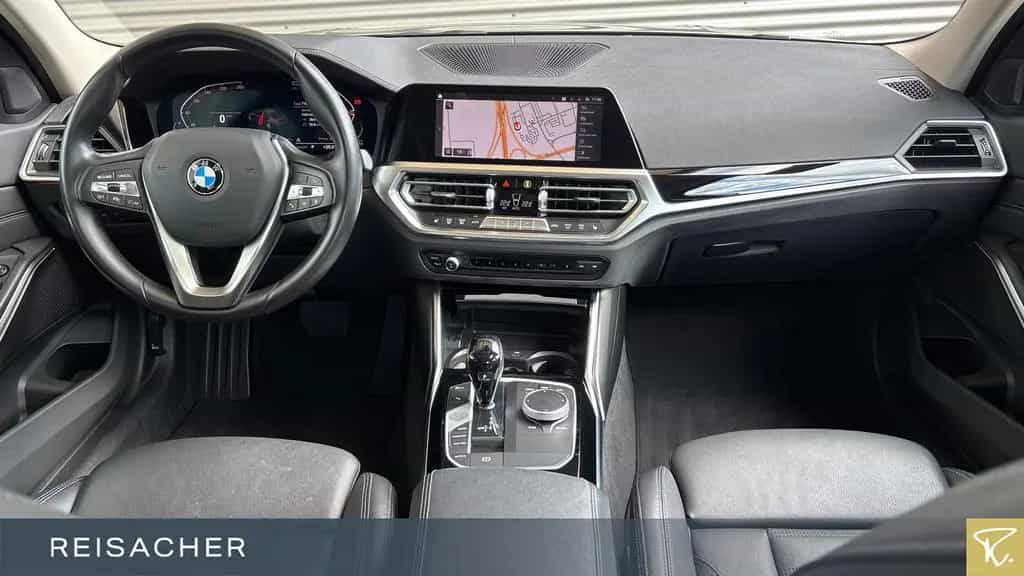 BMW 320 d A xDrive Lim Luxury-Line,GSD,AHK,LCProf 08/2021-photo-5