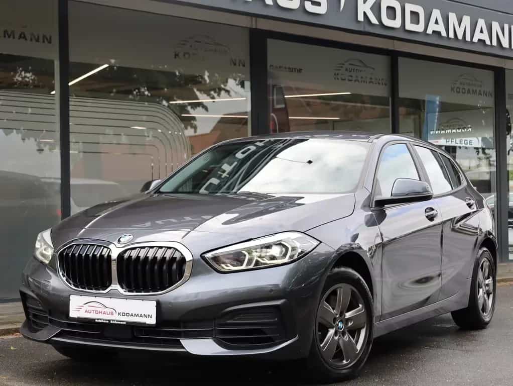 BMW 118 Advantage*Tempomat*Live Cockpit*CarPlay*LED 01/2020-photo-0